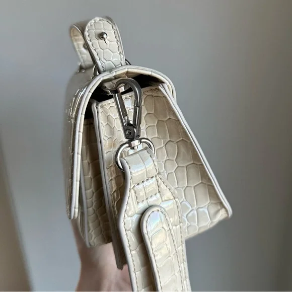 HVISK Women's Renei Croco Cross Body Bag - Picture 6 of 15